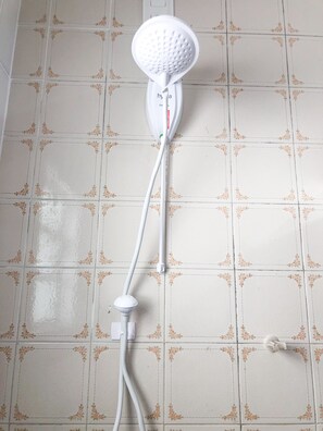 Hand-held showerhead