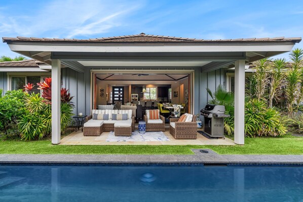 Welcome to Your Tropical Oasis in Keauhou!