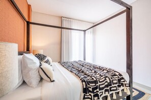 SUECA VILLA   Luxurious 3 bed oasis  Sanur (1037)