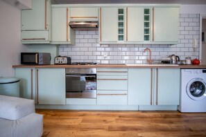 Kensington Apartment - 2 Bedroom - Saundersfoot (26056)