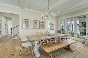 Ample Dining Table Bringing Family and Friends Together
