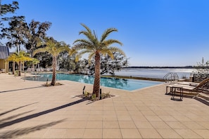 Relax in the Community Heated Infinity Pool, Overlooking the stunning Intracoastal Waterway