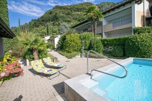 Shared pool