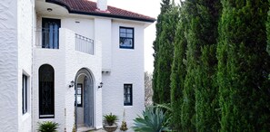 Secure Front Courtyard