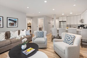 Comfortable seating for a variety of guests and occasions. Your group will appreciate the open concept design.