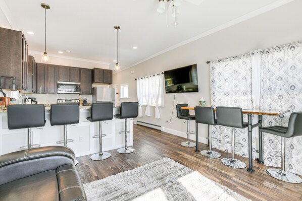 Anaconda Vacation Rental | 2BR | 1BA | 1,200 Sq Ft | 1 Step Required