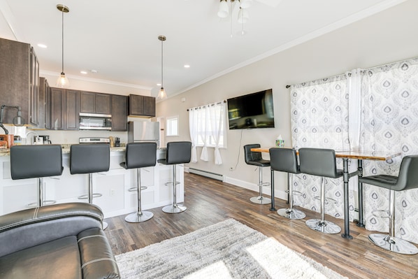 Anaconda Vacation Rental | 2BR | 1BA | 1,200 Sq Ft | 1 Step Required