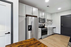 Fully equipped kitchen