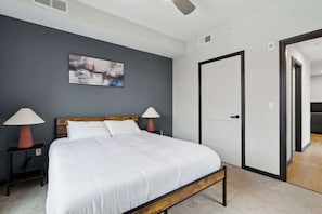 Bedroom 2 - Queen Bed