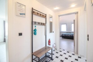 The flue with cloakroom