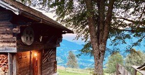 Panorama AlmhĂŒtte Nockberge