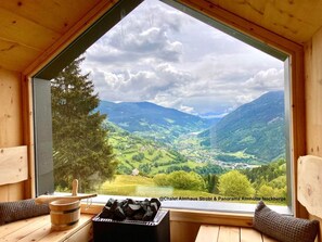 Panorama AlmhĂŒtte Nockberge