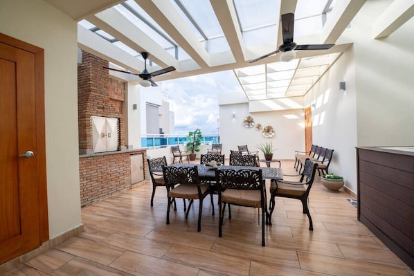 Outdoor dining