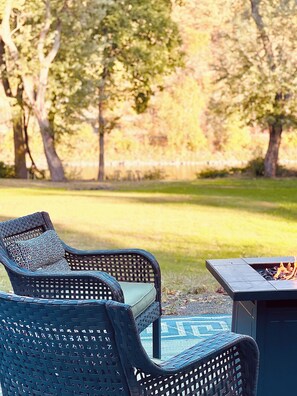 Outdoor patio with firepits (x2)