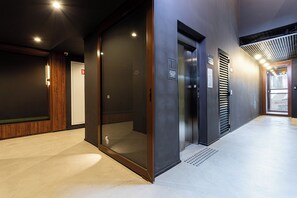 内部エントランス
