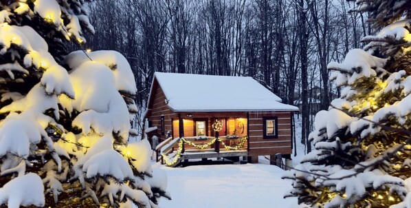 Evergreen Grove Cabins at Deep Creek Lake