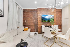 Lounge area with Smart TV and Favorite Shows