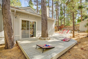 Wraparound Deck | Cornhole