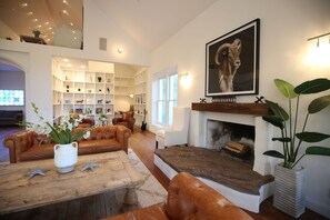 The Ravenwood Estate on 1.87 private acres. Country Chic main interior. 