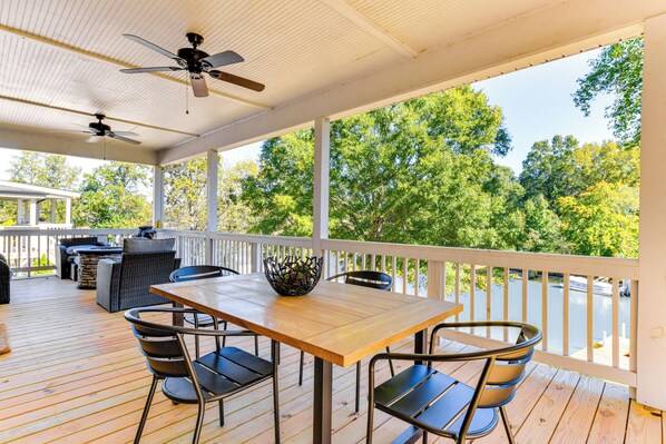 Hickory Vacation Rental | 3BR | 2BA | 1,200 Sq Ft | Step-Free Access