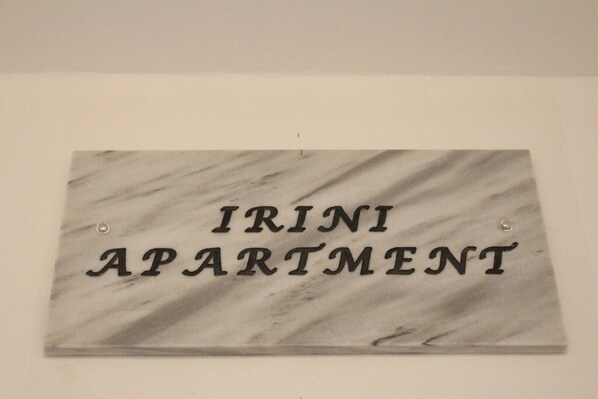 Irini Apt