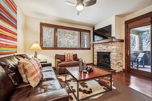 Living Room, Bluesky 414, Breckenridge Vacation Rental