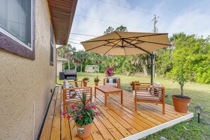 Deck | Outdoor Dining