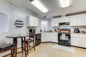 Kitchen | Dining Area | Coffee Maker