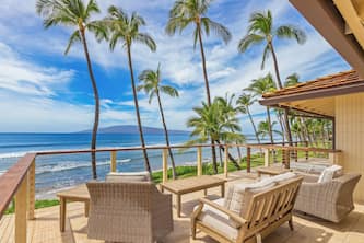 Puamana 254-2 Remodeled Direct OceanFront 3Bedroom Condo in Historic Lahaina