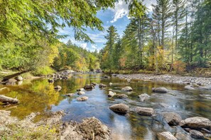 Private River Access | 4,000 Sq Ft