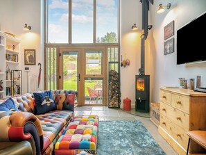 Open plan living space | Y Gwairdy, Llandybie Ammanford, near Llandeilo