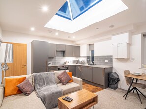 Living Room / Lounge