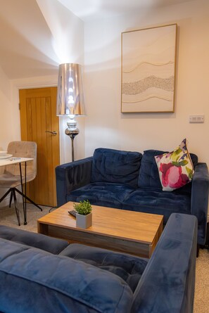 Living Room / Lounge
