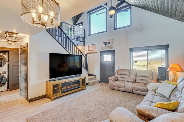 Vacation Rental | 3BR | 2BA | Step-Free Entry | 2,200 Sq Ft