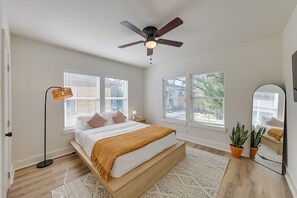 Bedroom: Comfortable sleeping space with high-quality bedding for a restful stay.