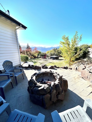 Fire pit