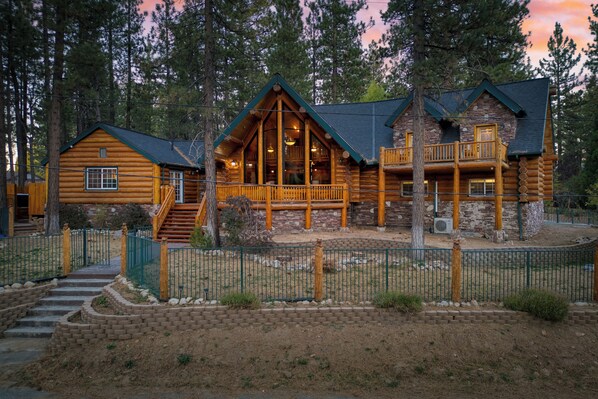 Welcome to Pinetree Place!