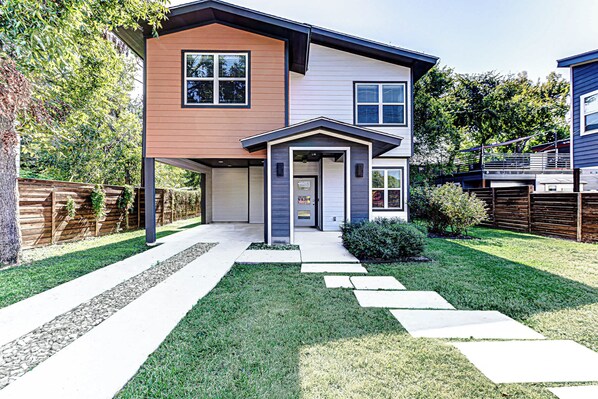 Welcome to East Austin Escape!