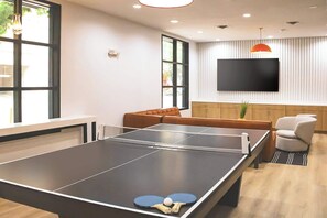 Spielezimmer