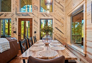Bright and airy, the dining area is ideal for enjoying your morning coffee or sharing a family meal.