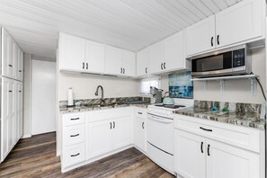 Newly Renovated Kitchen