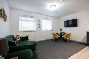 Living Room / Lounge