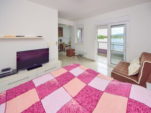 Möbel, Komfort, Fenster, Lila, Holz, Interior Design, Stuhl, Flooring, Wohnzimmer, Fussboden