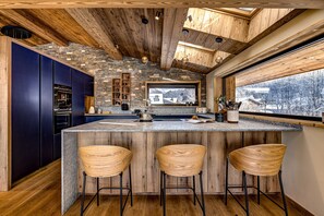 Traditional features with modern facilities  