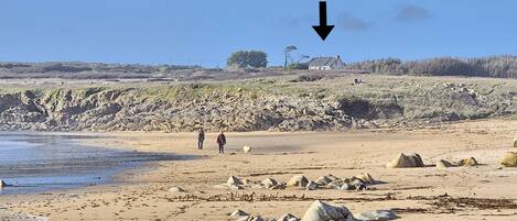 2 Schritte vom Strand von St Tugen entfernt