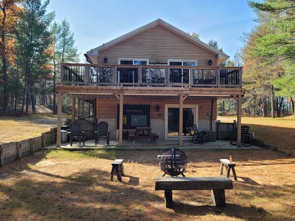 OVERALL:  The back of the house, which faces Goose Creek.