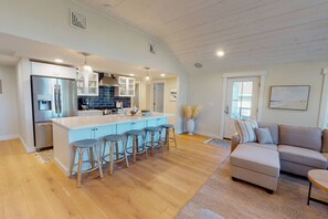 Kitchen (1)