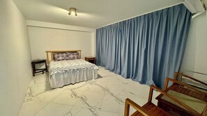 First Bedroom - King size bed, Front yard view
