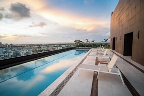 Piscina en la azotea