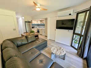 Family Room (2)